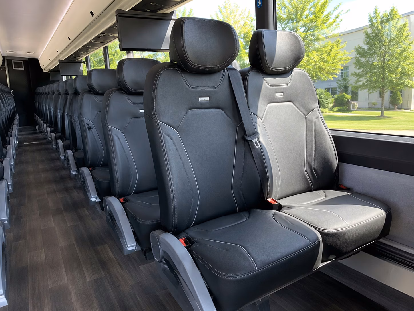 how distance and trip duration affect charter bus rates in staten island