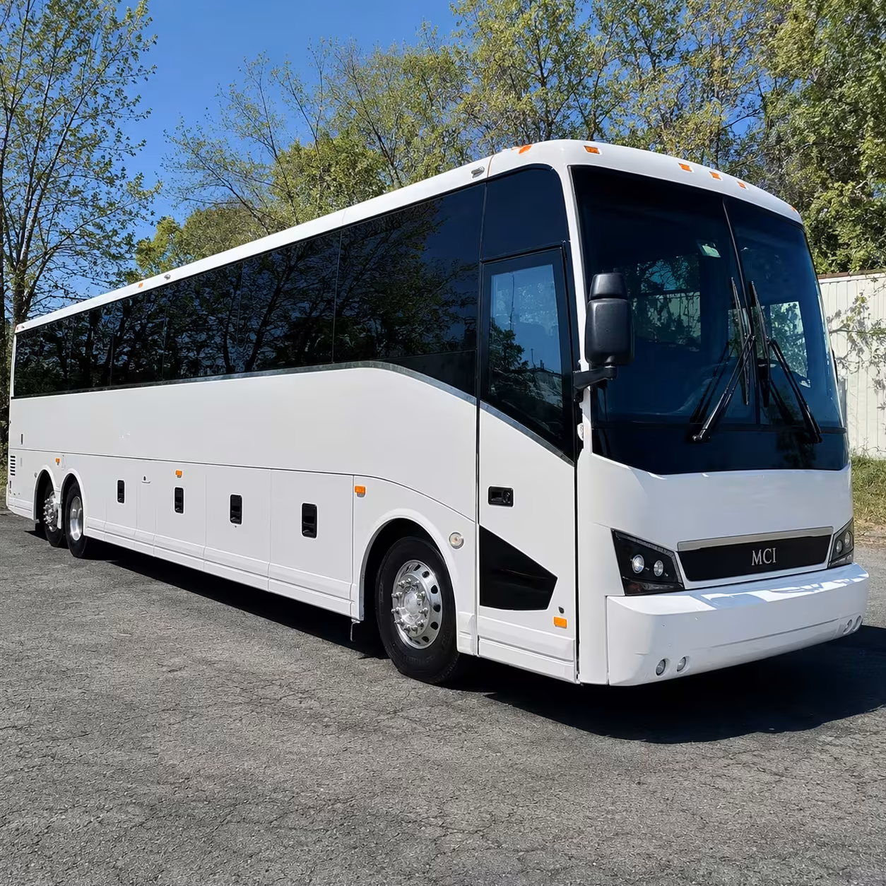 staten island charter bus rentals to newark jfk and laguardia