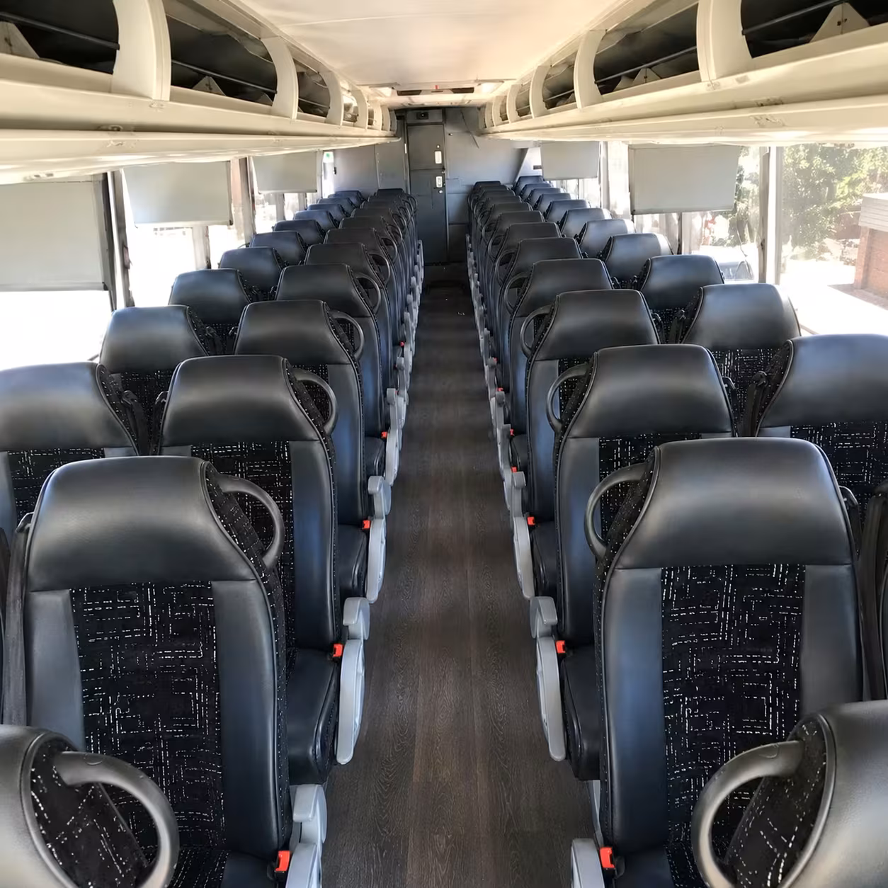 staten island to manhattan corporate charter bus rentals